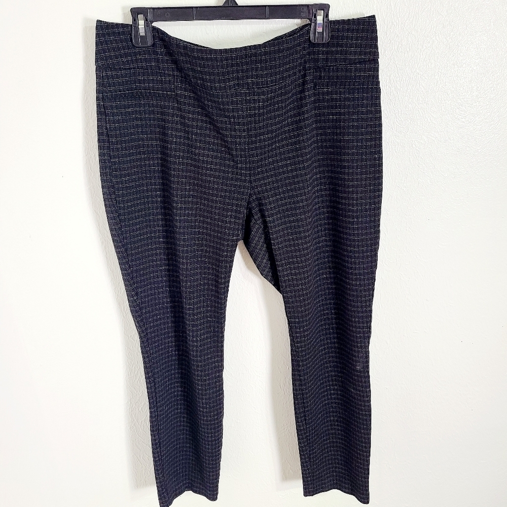 Dalia Black Check Chino Ankle Pants, Size XL